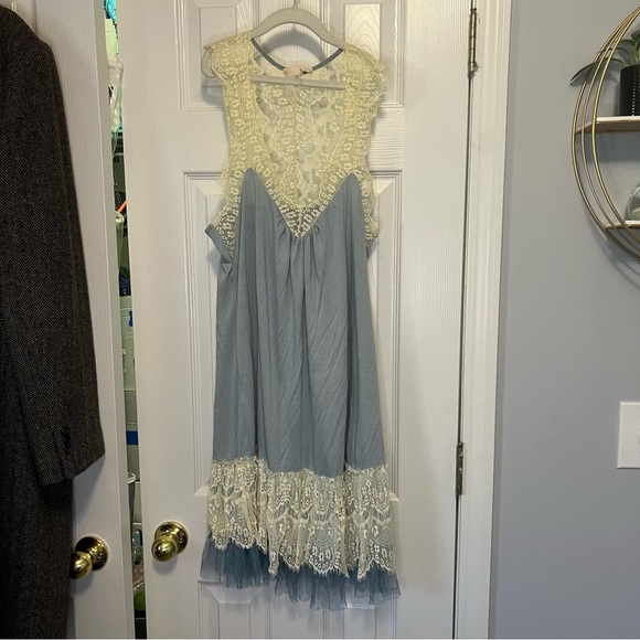 Ryu Cream and blue Midi Sundress with Cap Sleeves and Scoop Neck - Picture 1 of 6